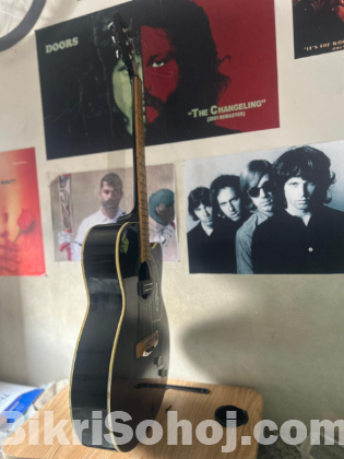 Givson Signature guitar